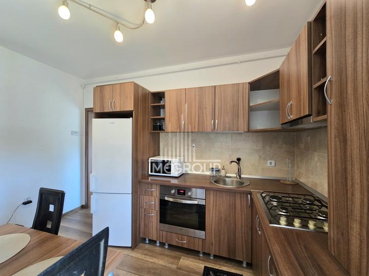 Apartament cu 2 camere semidecomandat, mobilat în Zorilor