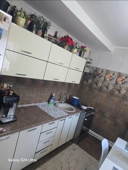 Casă cu 3 camere în Glina