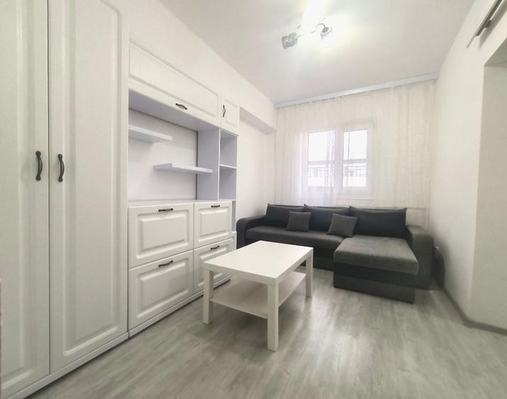 Apartament cu 3 camere semidecomandat, mobilat în Banu Mărăcine
