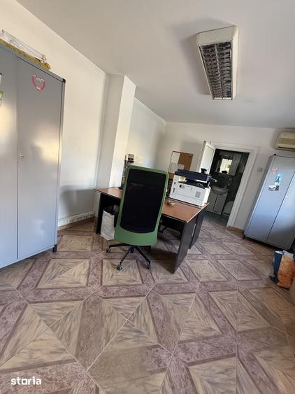 Casă cu 8 camere cu Teren 202 Mp în Pieptănari