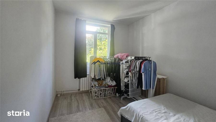 Apartament cu 6 camere în Victoriei