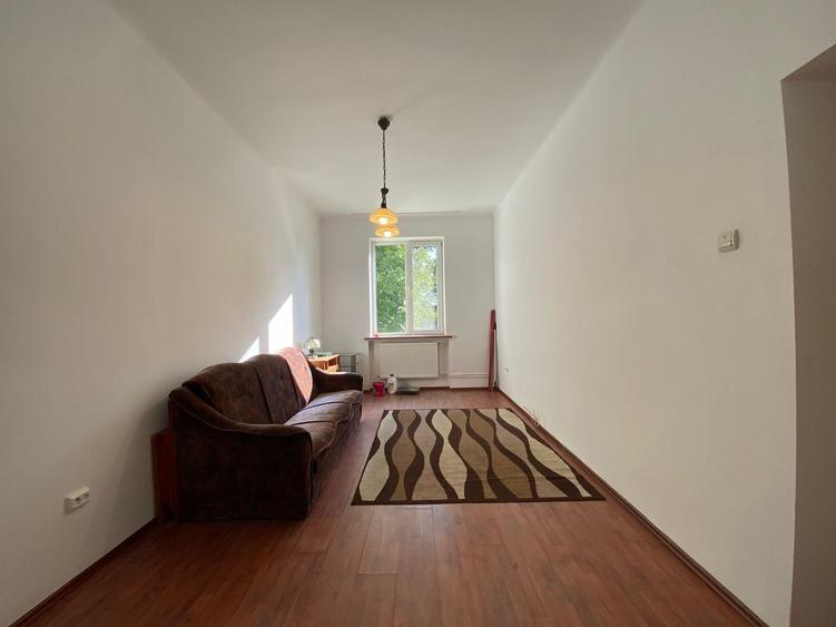 Apartament cu 2 camere decomandat în Băneasa