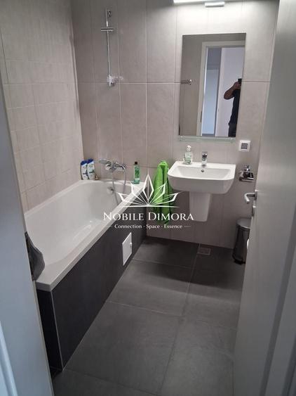 Apartament cu 2 camere decomandat, mobilat în Central