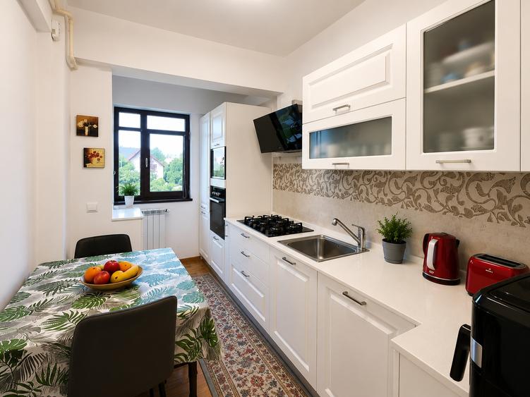 Apartament cu 2 camere decomandat în Nicolina