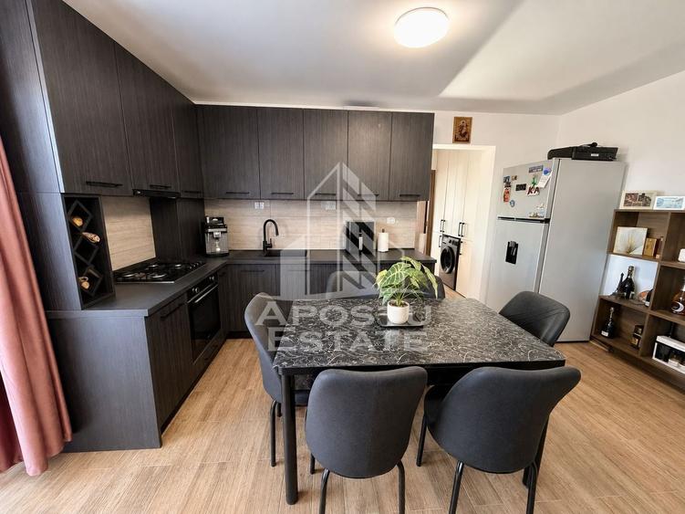Apartament cu 2 camere semidecomandat, mobilat în Giroc