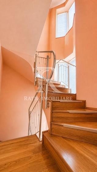Casă cu 6 camere cu Canalizare în Rogerius