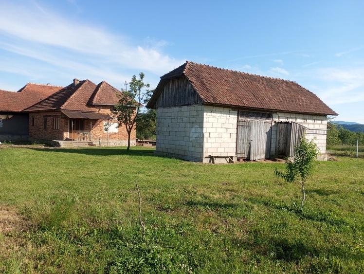 Casă cu 2 camere în Hălmăgel