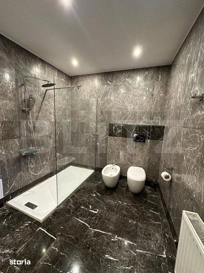Casă cu 8 camere decomandat cu Teren 350 Mp în Bartolomeu