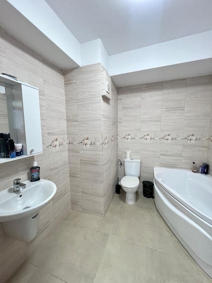 Apartament cu 3 camere decomandat în Militari