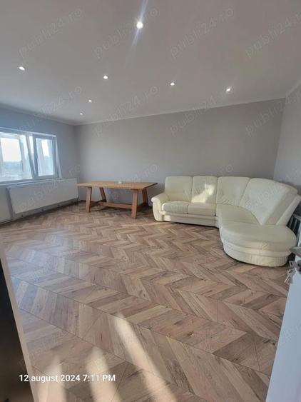 Apartament cu 2 camere decomandat în Micro 3