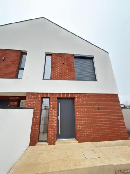 Duplex premium, complet mobilat si utilat, 4 camere, 2 bai, Otopeni. - 1