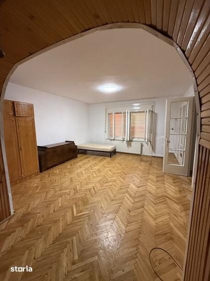 Proprietar inchireliez casa pe str Suceava - 2
