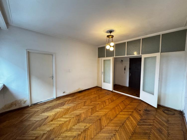 Apartament cu 2 camere decomandat în Dacia