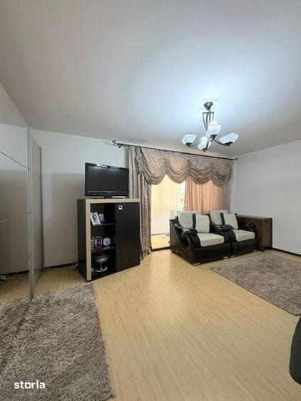 Apartament cu 2 camere decomandat în Craiovița Nouă
