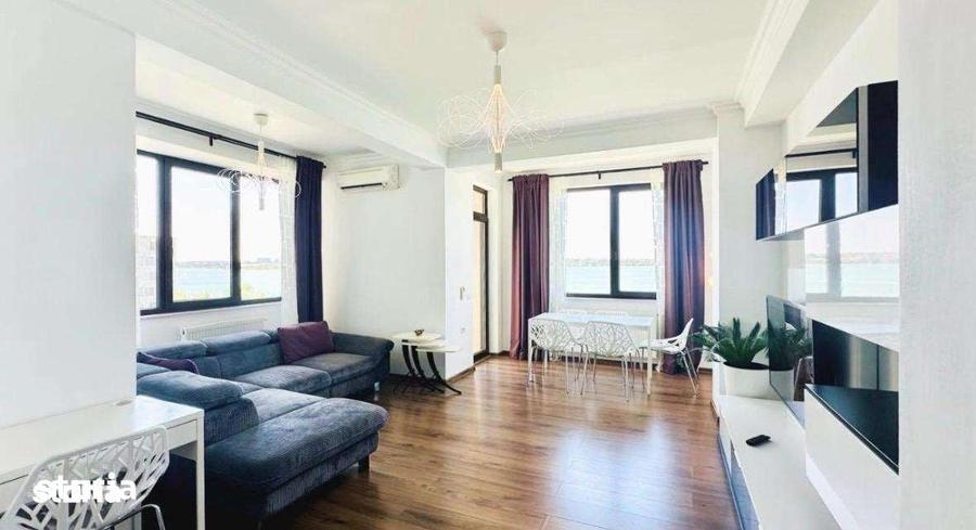 Apartament cu 3 camere decomandat în Cazino