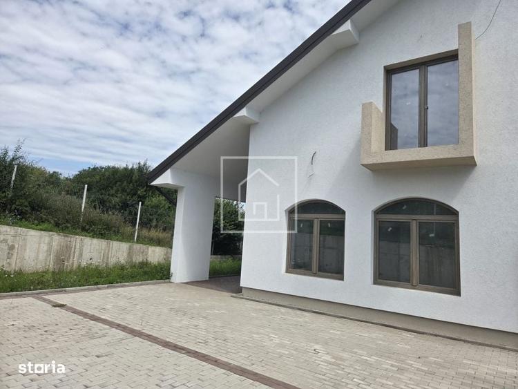 Casă cu 4 camere în Central