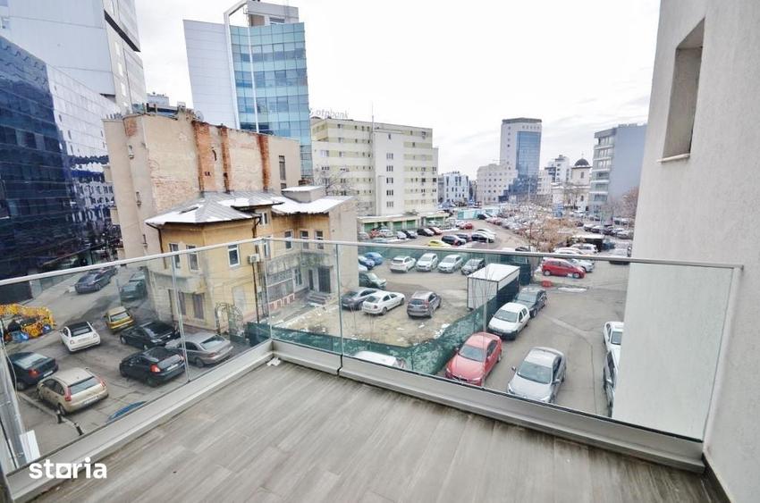 Apartament cu 3 camere semidecomandat în Gara de Nord