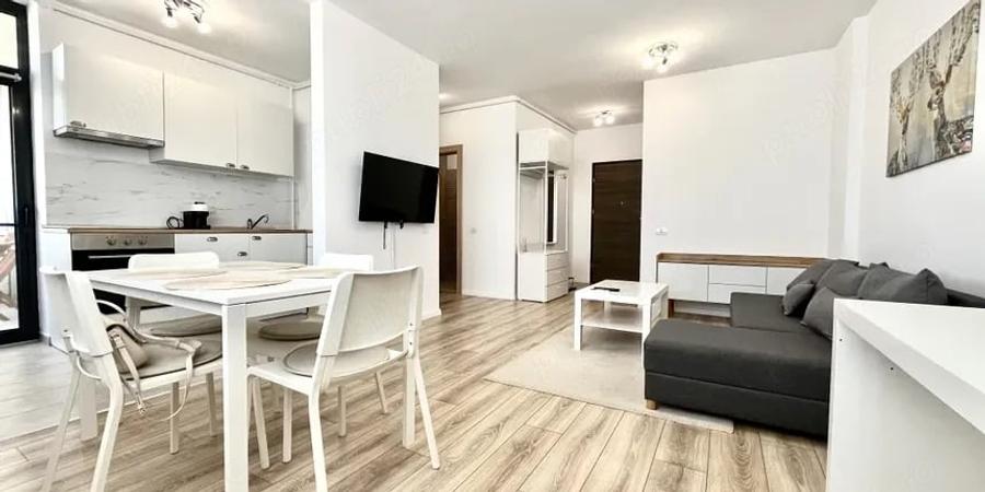 Apartament cu 2 camere decomandat în Torontalului