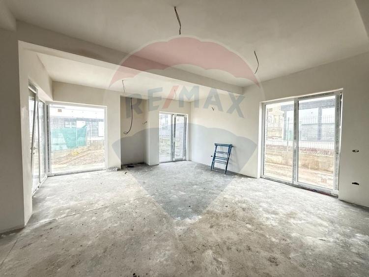 Casă individuală cu 5 camere cu Teren 600 Mp în Dealuri Oradea
