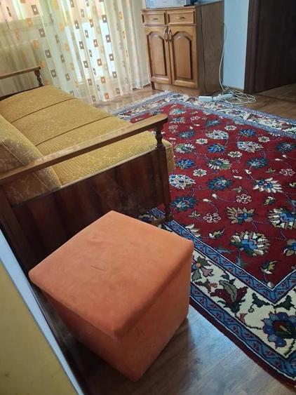 Inchiriez ap.de 2 camere , semidecomandat. - 4