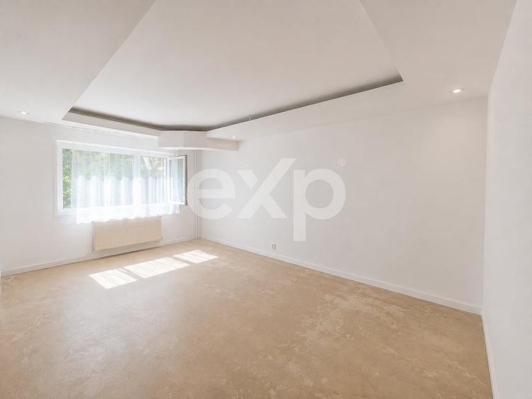 Apartament cu 2 camere decomandat în Eremia