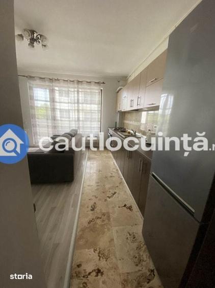 Apartament cu 3 camere semidecomandat în Drumul Taberei