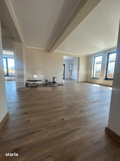 Casă cu 4 camere cu Teren 460 Mp în Crevedia