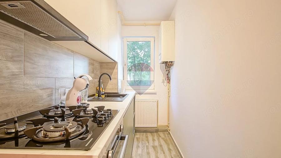 Apartament cu 2 camere semidecomandat în Florilor