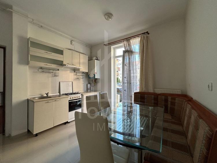 Apartament cu 3 camere decomandat, mobilat în Turnișor