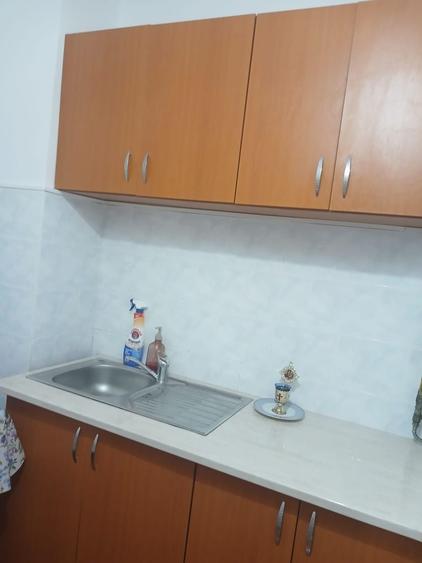 Apartament cu 2 camere decomandat în Industrială