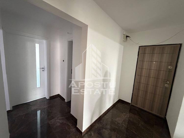 Apartament cu 3 camere decomandat, mobilat în Bucovina