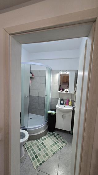 Garsonieră semidecomandată în Roșu