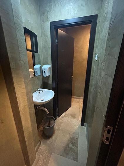 Apartament cu 5 camere decomandat, mobilat în Gara de Nord