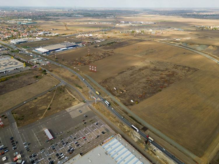 Teren agricol extravilan de 55340 mp, în Micălaca