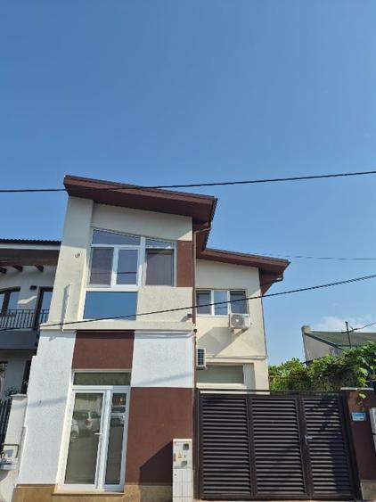 Apartament cu 2 camere, mobilat în Faleza Nord