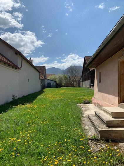 Casă cu 2 camere cu Teren 1305 Mp în Central