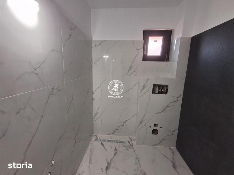 Casă cu 6 camere cu Teren 500 Mp în Păcurari
