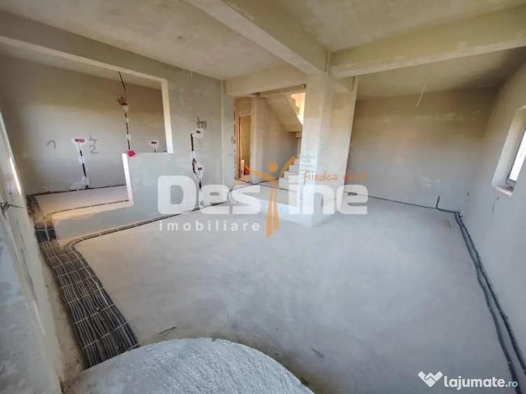 Casă cu 3 camere cu Teren 500 Mp în Lunca Cetățuii