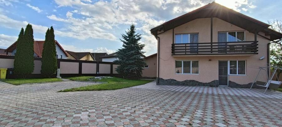 Casă individuală cu 4 camere cu Canalizare în Hărman