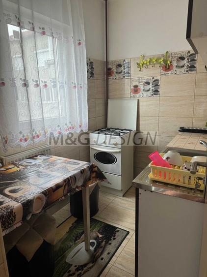 Garsonieră decomandată, mobilată în Lipovei — fotografia 2