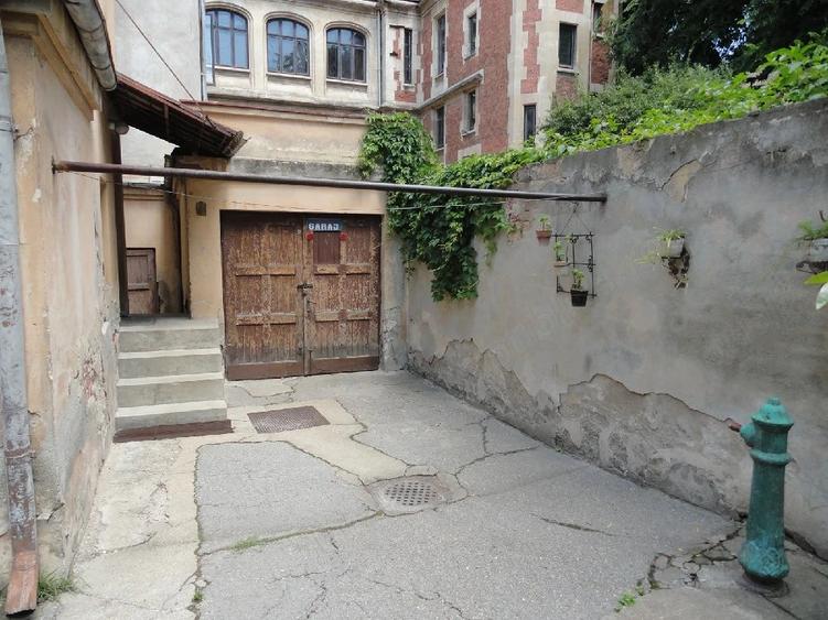 Casă cu 3 camere cu Canalizare în Cișmigiu
