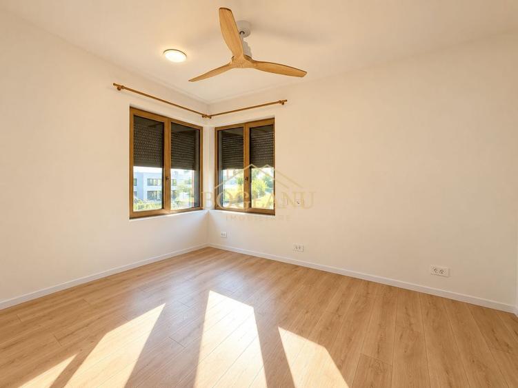 Duplex cu 5 camere cu Canalizare în Aradului