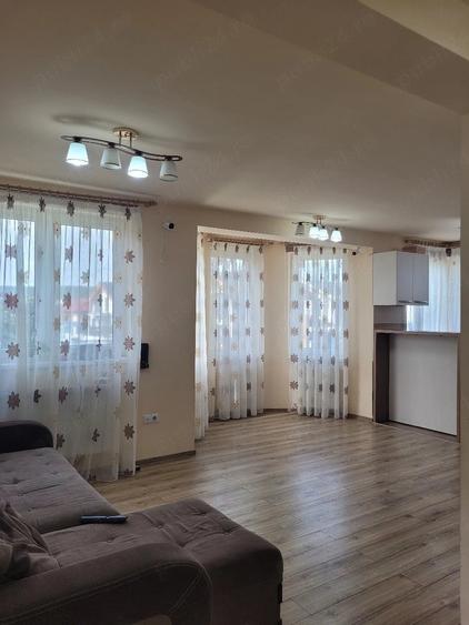 Casă cu 3 camere cu Teren 815 Mp în Livezeni