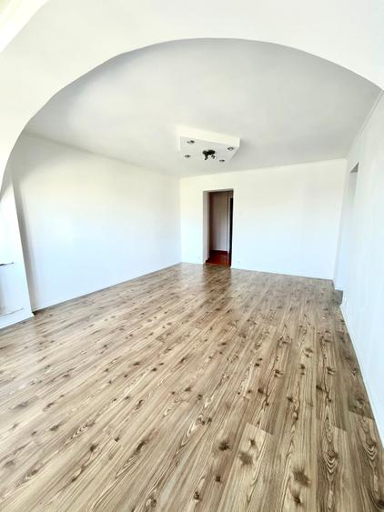 Apartament 2 camere - complet renovat - 1