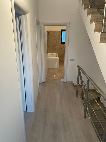 Duplex cu 4 camere cu Canalizare în Cornetu