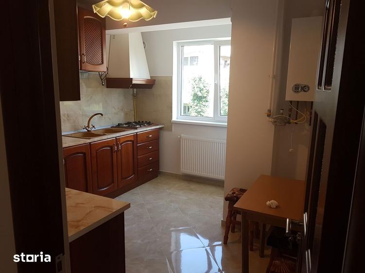 Apartament cu 2 camere decomandat în Traian