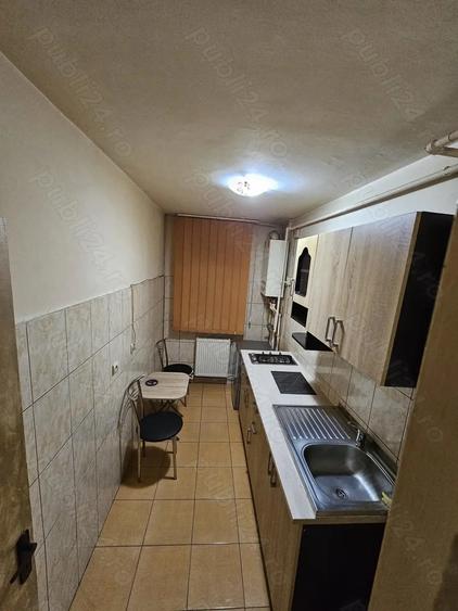 Garsonieră decomandată în Central