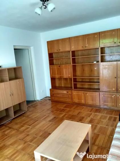 Apartament cu 2 camere nedecomandat în Complex Studențesc