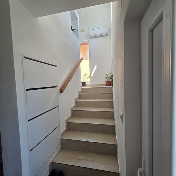 Casă cu 3 camere în Cârcea