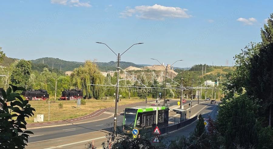 Apartament cu 2 camere decomandat în Triaj